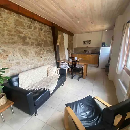 Baresia Apartman *